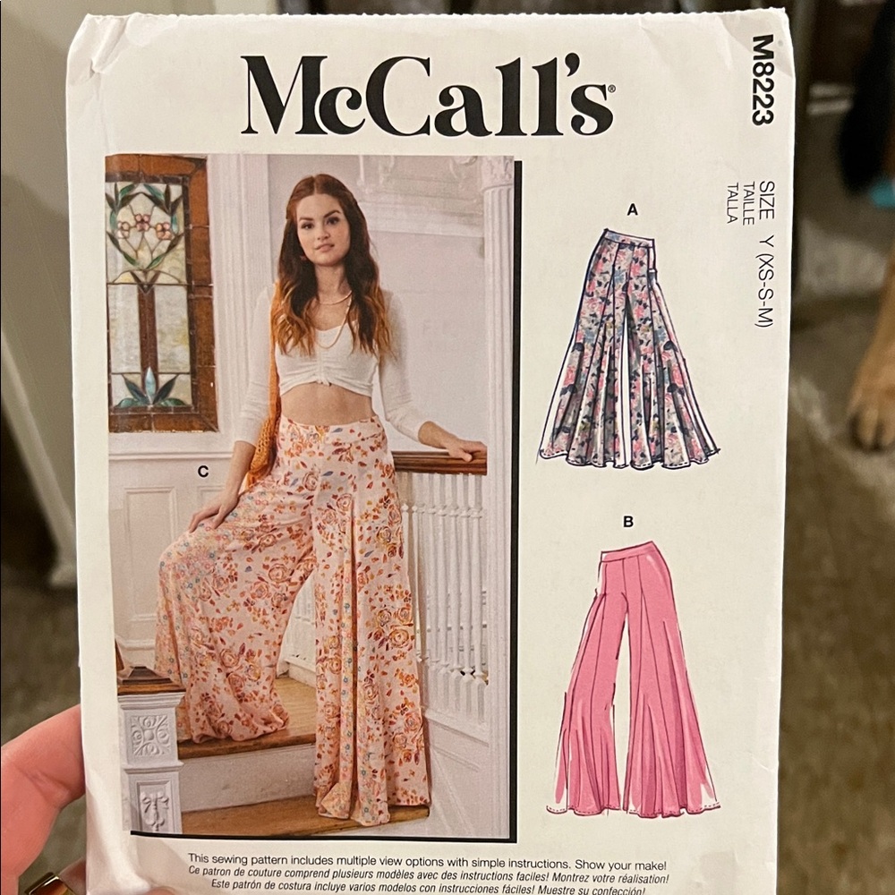 PATTERN 

McCall's Pattern for Women's Flowy Pants
